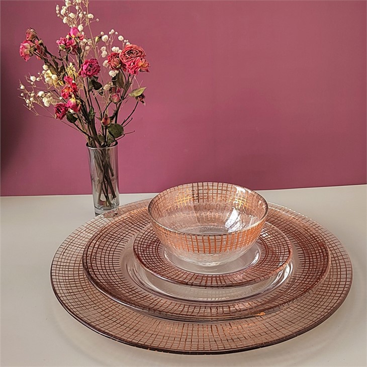 Setelan Peralatan Makan Garis Rose Gold